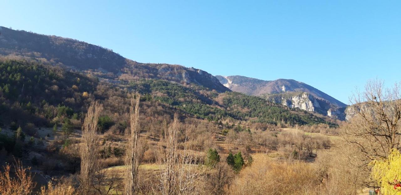 Hébergement de vacances Les Costoliers Châteauneuf-Miravail